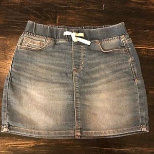 Gap Kids size Medium Soft pull on denim skirt in perfect condition